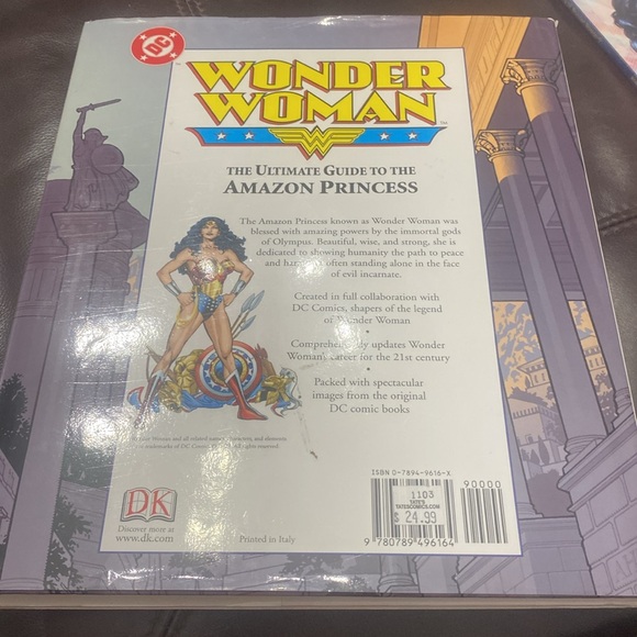 Wonder Woman Book lot - Picture 2 of 9